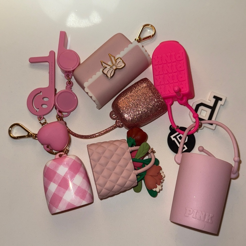 Keychain Misc Set Bundle - Picture 11 of 17